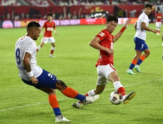 凤凰棋牌 -里程碑夜！广州队强势反弹，欧联国际比赛日刷纪录，质疑声仍在，球探报告显示潜力的简单介绍