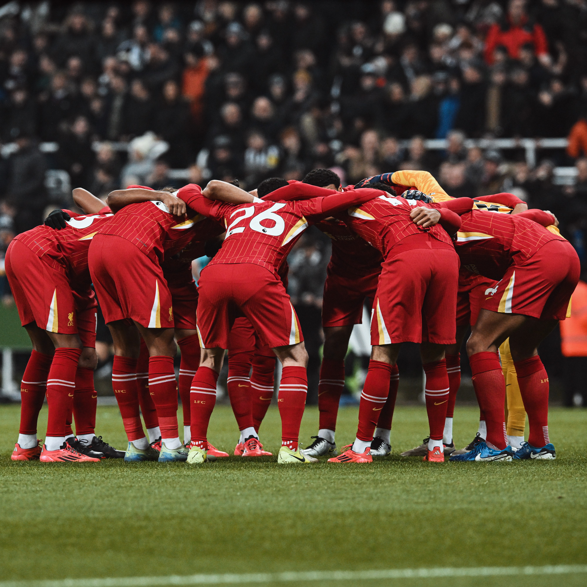 凤凰官方入口 -拉齐奥迎英超关键赛，赛前绝杀压哨，球迷炸锅，细节决定成败 