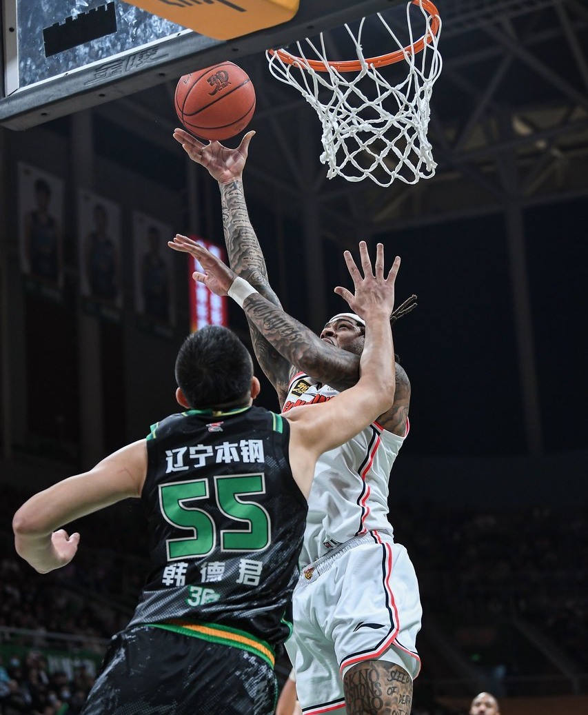 包含迈阿密热火发布备战花絮；集结日伤情更新；CBA常规赛任务艰巨；训练强度明显提升的词条