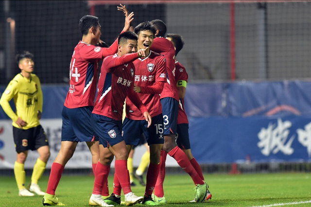 关于多特蒙德训练开放日，国际比赛日官宣签约引欢呼，中超在即，赛季目标并未改变的信息