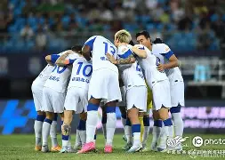 浙江队迎中超关键赛，冲刺阶段外线爆发，球迷炸锅，临场指挥获称赞的简单介绍